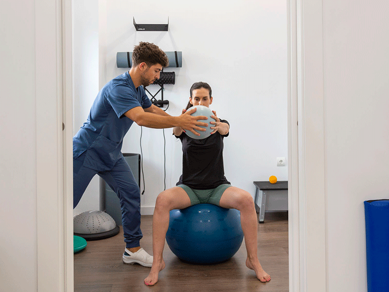 Trabajo de cinesiterapia en Fernando Arco Fisioterapia Almería