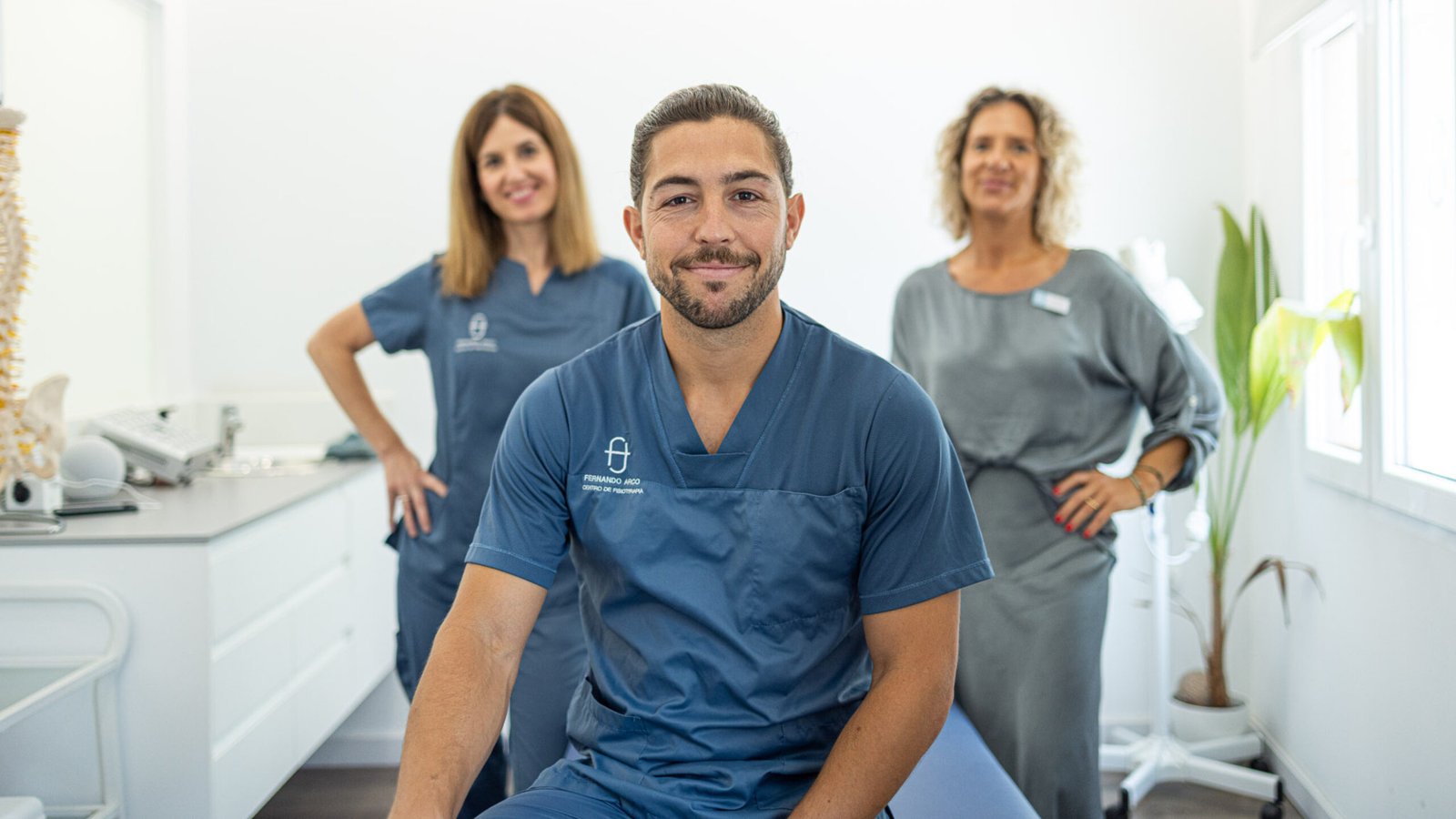 Equipo de Fisioterapia en Almería de Fernando Arco Equipo de Fisioterapeutas de Fernando Arco Centro de Fisioterapia en Almería