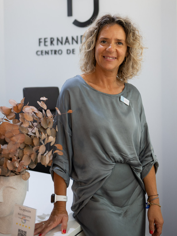 Monica Administrativa en Fernando Arco Centro de Fisioterapia en Almería Monica Administrativa en Fernando Arco Centro de Fisioterapia en Almería