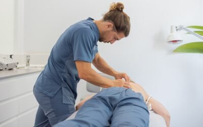 Fisioterapia Almería 1 15 ejercicios para evitar el dolor de espalda y fortalecer tu columna